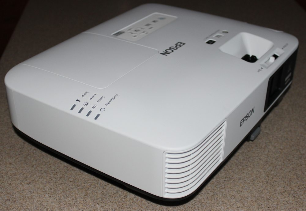 Epson PowerLite 2265U Projector Review - Hardware Tour - Projector Reviews