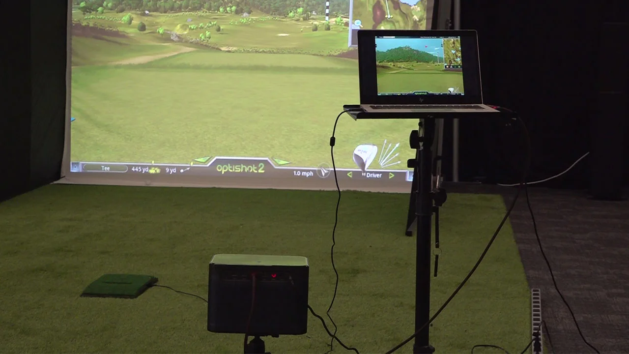 Elite-Screen-GolfSim-Portable-Lifestyle-9 - Projector Reviews - Images