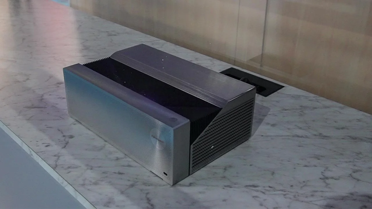 Hisense UST Projector Prototype - Projector Reviews - Images