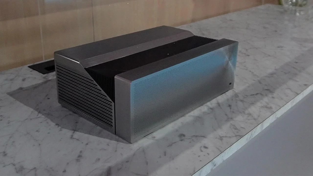 Hisense UST Projector Prototype - Projector Reviews - Images